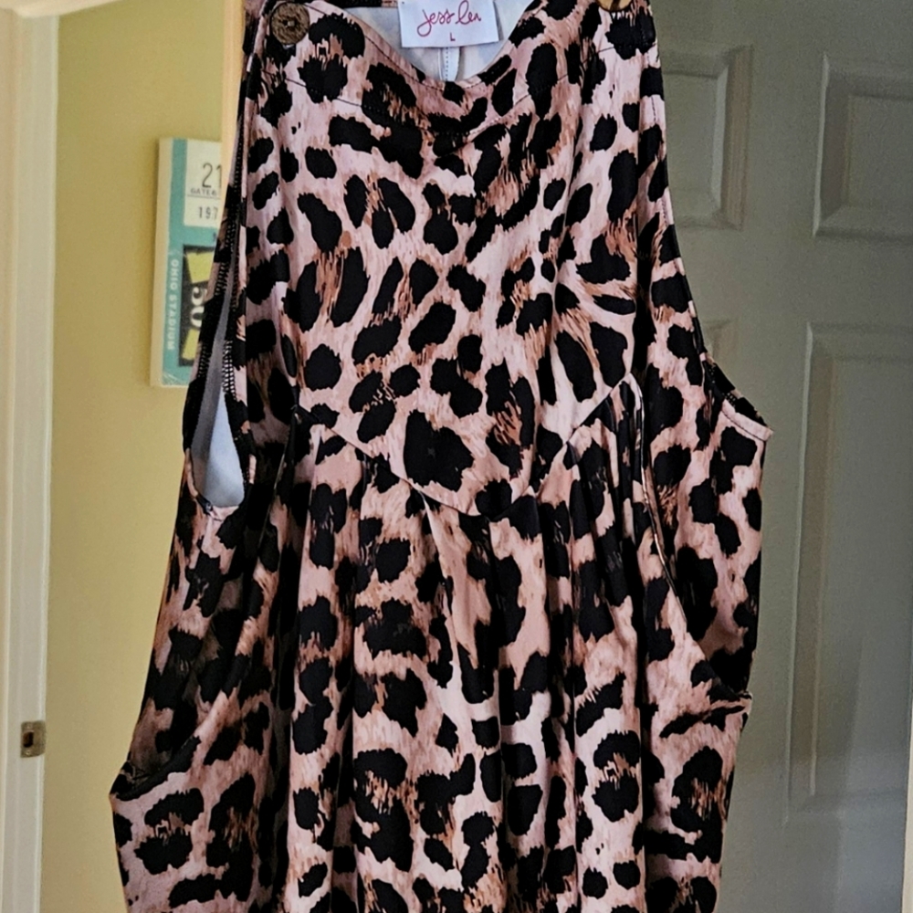 Size Large Jess Lee womens Leopard Romper
